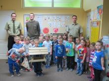 Leśnicy z wizytą u przedszkolaków ze Zblewa